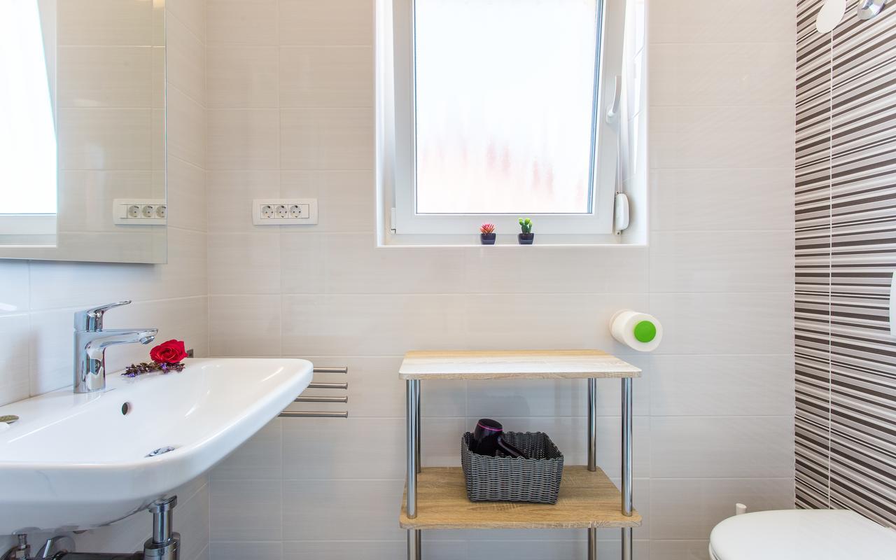 Apartments Viktorija 2 巴斯卡 外观 照片