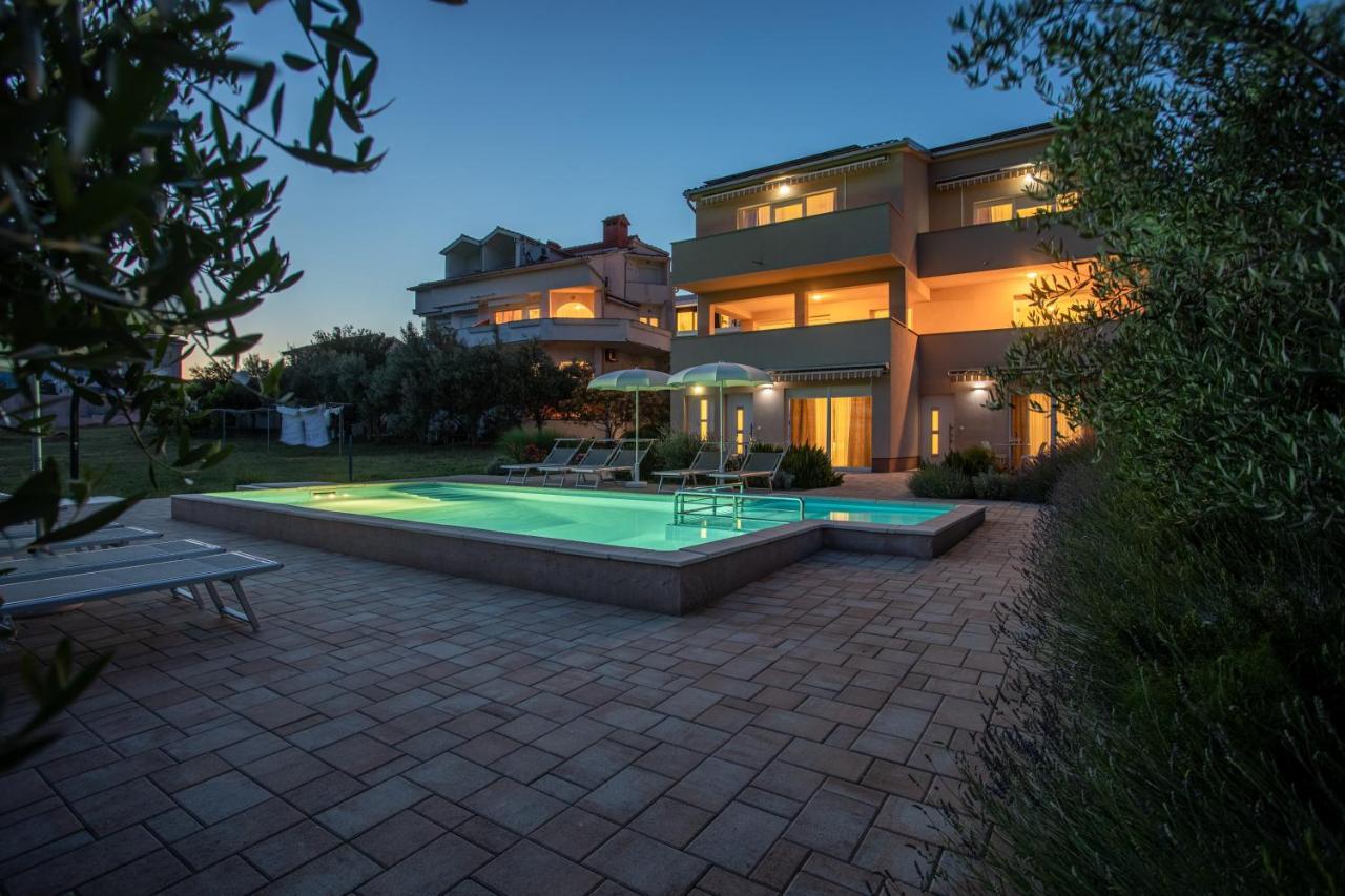 Apartments Viktorija 2 巴斯卡 外观 照片